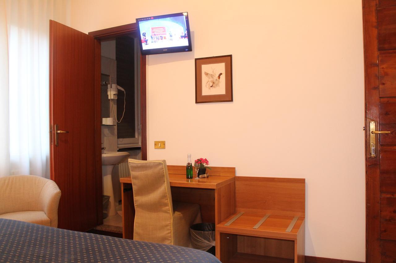 Hotel La Pace Milano Dış mekan fotoğraf